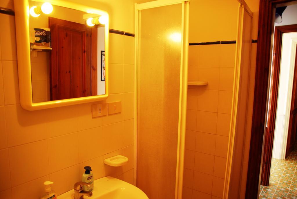 Taormina Isola Bella Apartment - Taormina Holidays Pokój zdjęcie